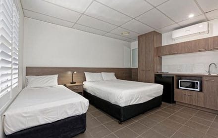 Triple Room With Twin Beds, Pet-Friendly — Chalet Motor Inn In Bundaberg West, QLD Triple Room With Twin Beds, Pet-Friendly — Chalet Motor Inn In Bundaberg West, QLD